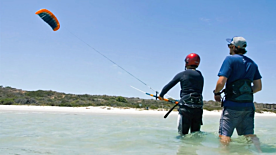 Factors to Consider When You Choose Trainer Kites for Kitesurfing